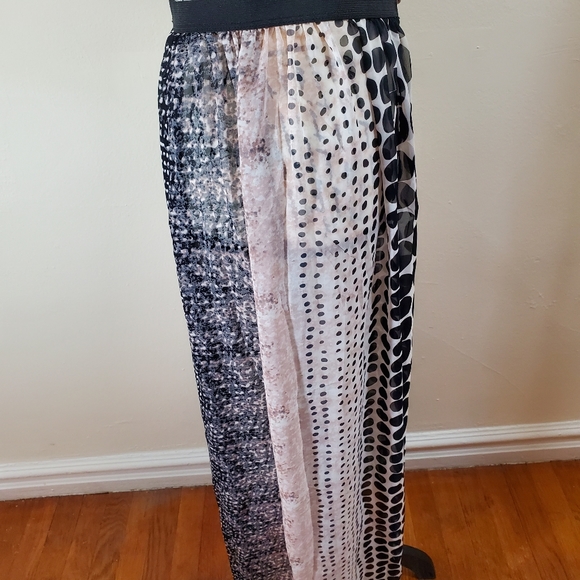 See You Monday Sheer Skirt Beach Cover-up Size M/L - Picture 2 of 6